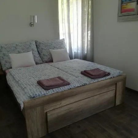 Edina Vendégház-gyenesdiás *