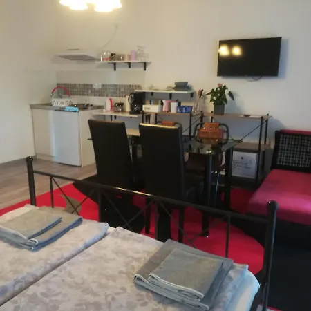 Apartment Edina Vendeghaz-gyenesdias *
